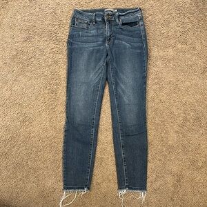 Just USA, cropped jegging with unfinished hem